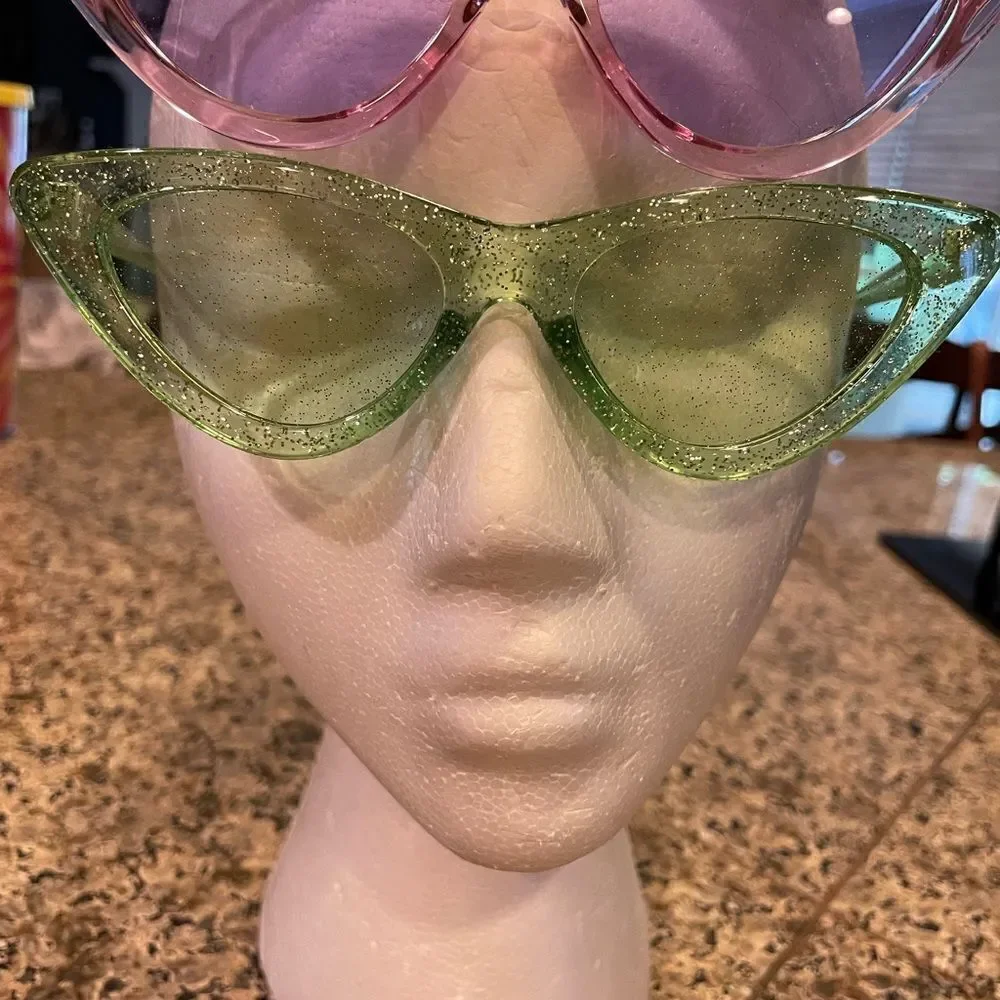 Women’s Cat Eye Sunglasses Black Pink Green Sparkle